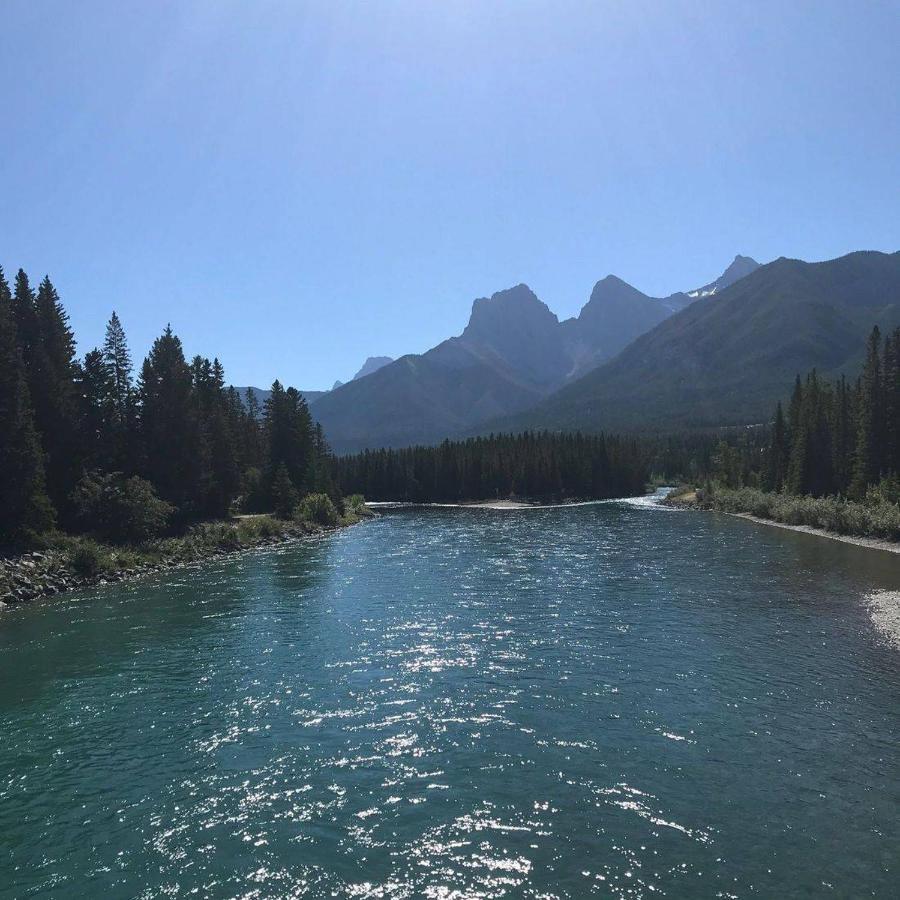 Wanna Get Away This Summer And Fall At The Crossing Canmore Exterior photo